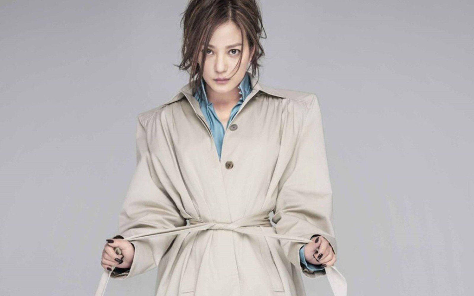 《老房有喜》的主演是谁？