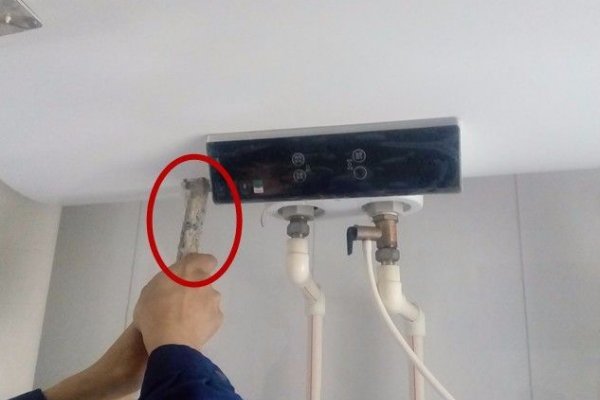 电热水器怎么清洗水垢?