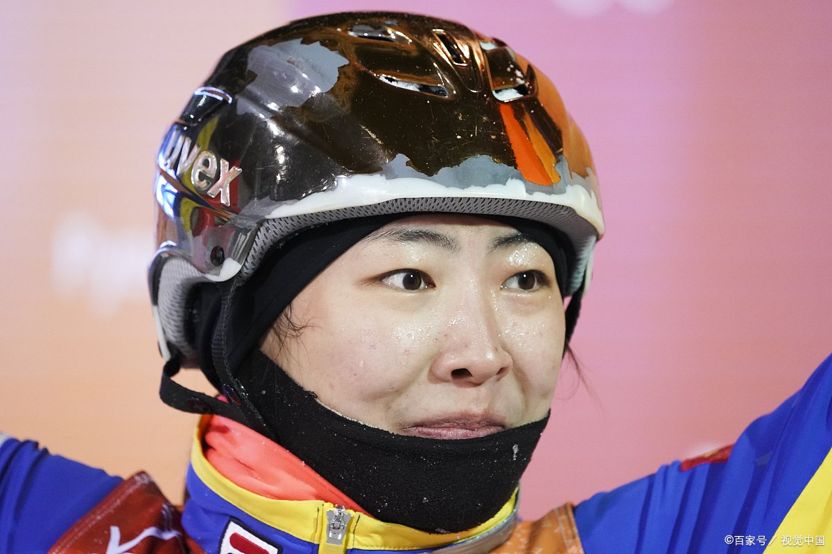 徐梦桃在《浪姐》中用塑料袋装金牌，她为何会这么做？