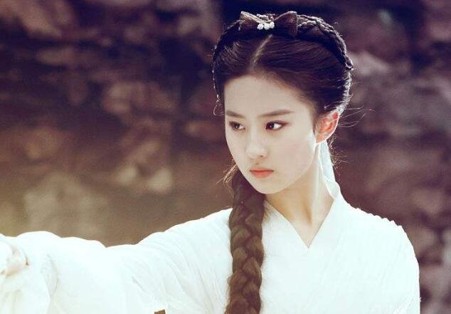 刘亦菲版神雕侠侣片尾曲叫什么？