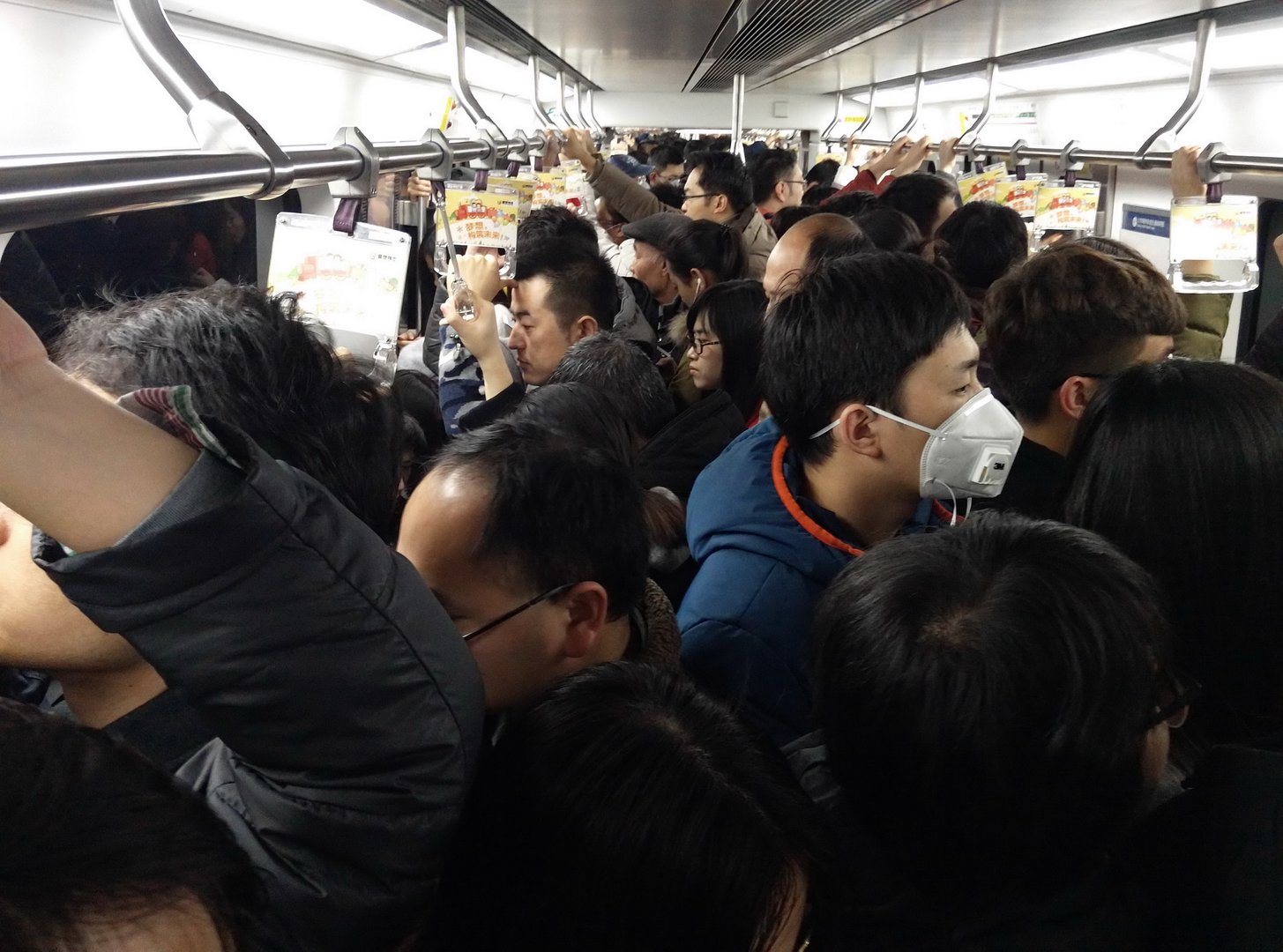 上海的交通已经很发达了，为什么还是非常的拥堵呢？