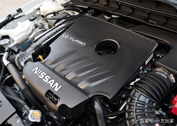 有人说日产天籁是移动的大鲨鲨,这是为什么呢?