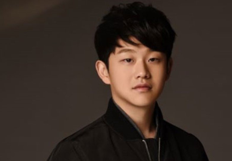 歌手崔成奉假借患癌敛财10亿，他为何会有如此举动？