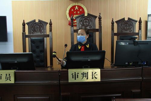 有个检察官或法官女朋友/妻子是一种什么样的体验？