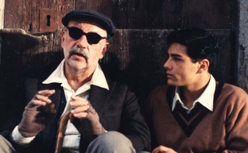 《天堂电影院》讲的什么意思啊？回答的好有加分