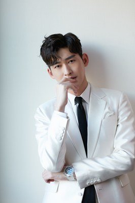 张翰又吃牛肉面被网友热议，这到底是一个什么梗？