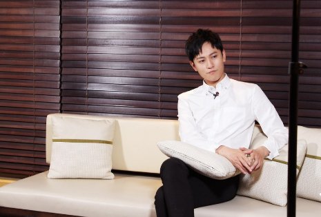 秦俊杰怒怼经纪人是什么情况？