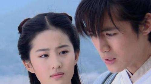 《仙剑奇侠传》中李逍遥喜欢的是谁？