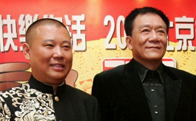 侯耀文已经离世13年，被戴志诚夺走的漂亮媳妇，现在过的怎么样了？