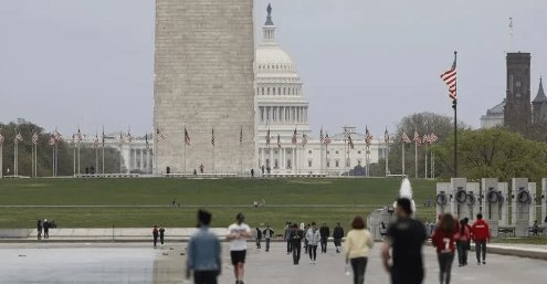 飞行员工资缩水70%仍不敢辞职，疫情期间对该行业的影响有多大？
