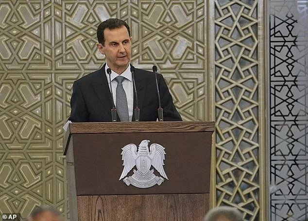 叙利亚总统讲话突感昏厥，被迫离开会议多长时间？