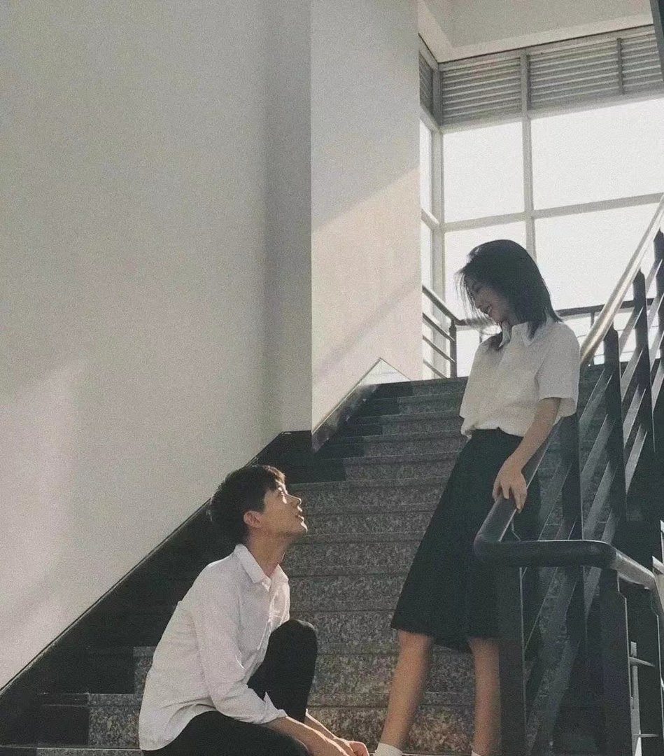 大学生应该怎样正确对待情感问题