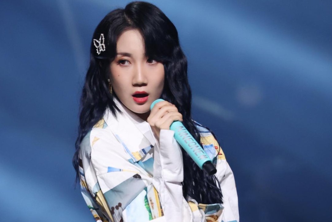 乃万状告素人网友，称对方侵犯名誉权，你赞成她维权吗？