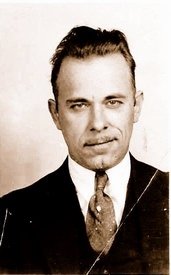 电影公众之敌的结尾疑问