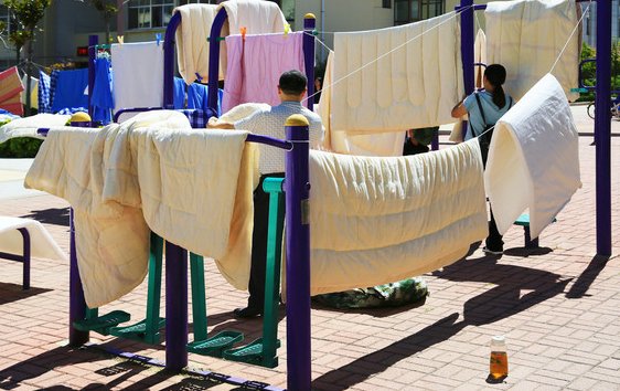 隔着玻璃晒被子杀菌效果怎么样？