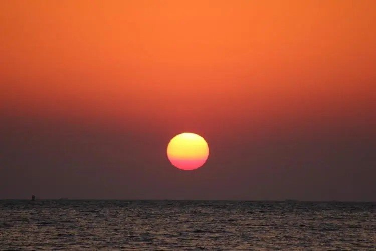 夕阳无限好，只是近黄昏是什么意思？