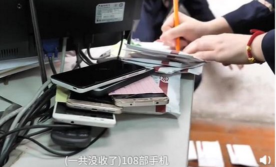 高中老师3年没收108部手机，没收手机有用吗？