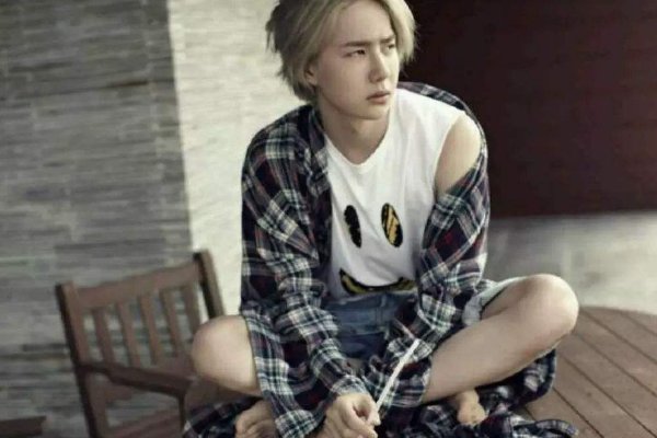 王一博为何才刚拿到驾照，是工作时间紧张的缘故吗？