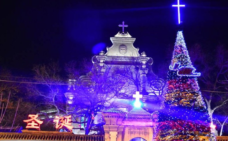 平安夜快乐英语怎么写？