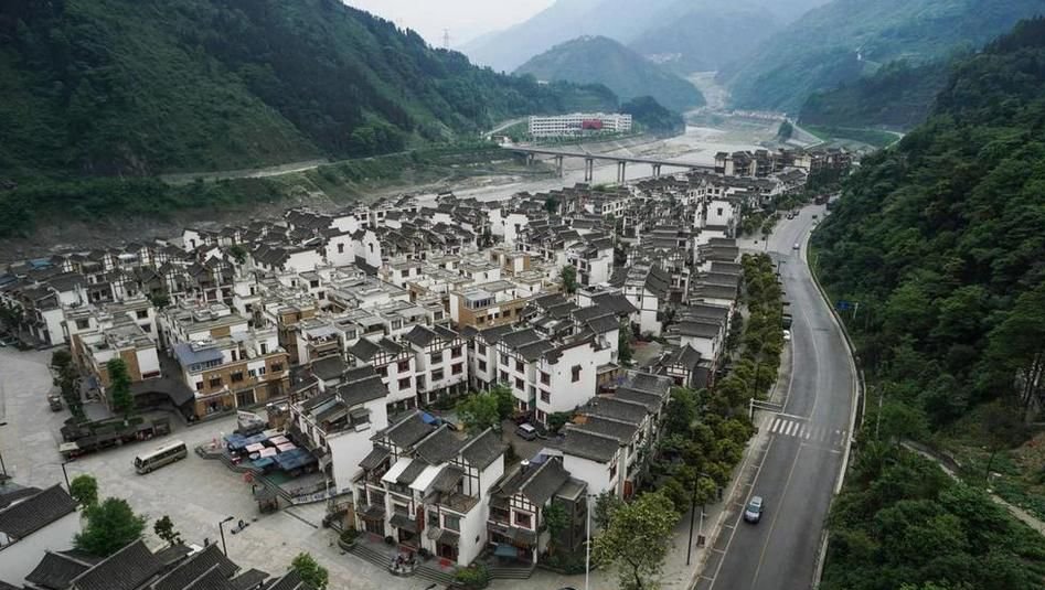 汶川地震死了多少人？