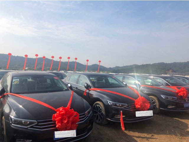 如何看待江西九江一钢铁厂给员工发汽车这件事？