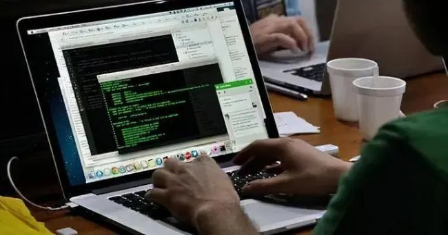 45岁程序员求助政府网，企业为何不愿意雇用35岁以上的中年人？