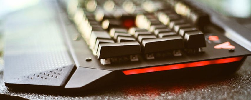 键盘青轴红轴黑轴茶轴区别是什么？