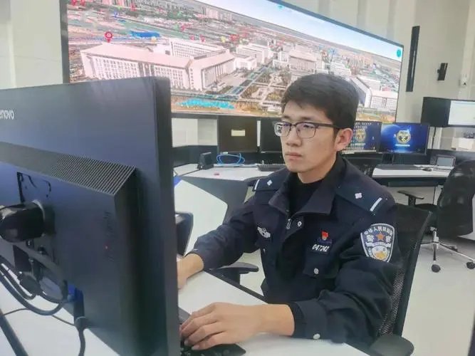 浙江95后帅警官一夜白头，他究竟经历了什么？