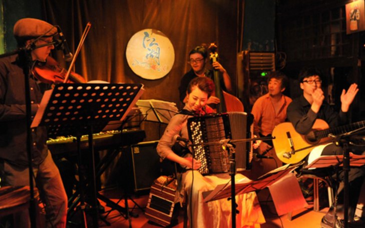 hls酒吧全称是什么?