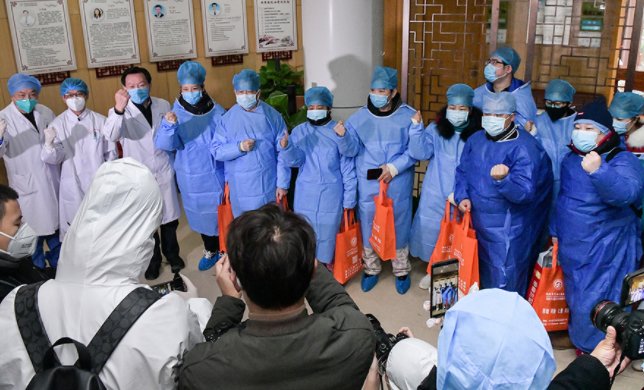 新冠是哪一年开始的？