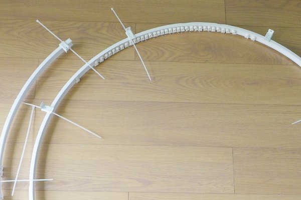 学生宿舍床帘怎么装