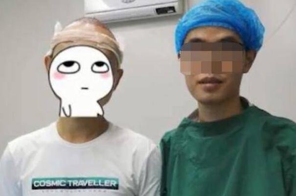 24岁小伙疯狂健身后险些秃头，肌肉和头发你选择拥有哪个？