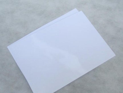 8k纸和a4纸一样大么？