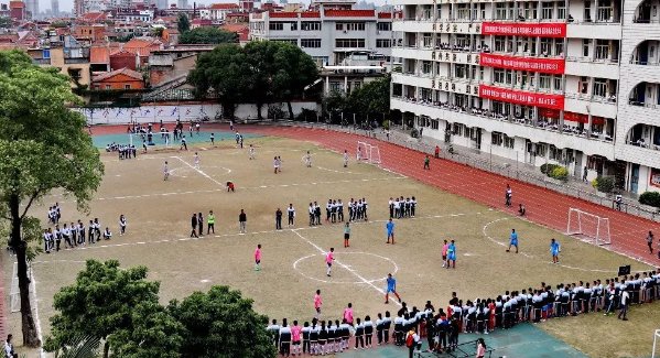 让孩子去泉州上学，问问大家泉州七中的教学质量如何？