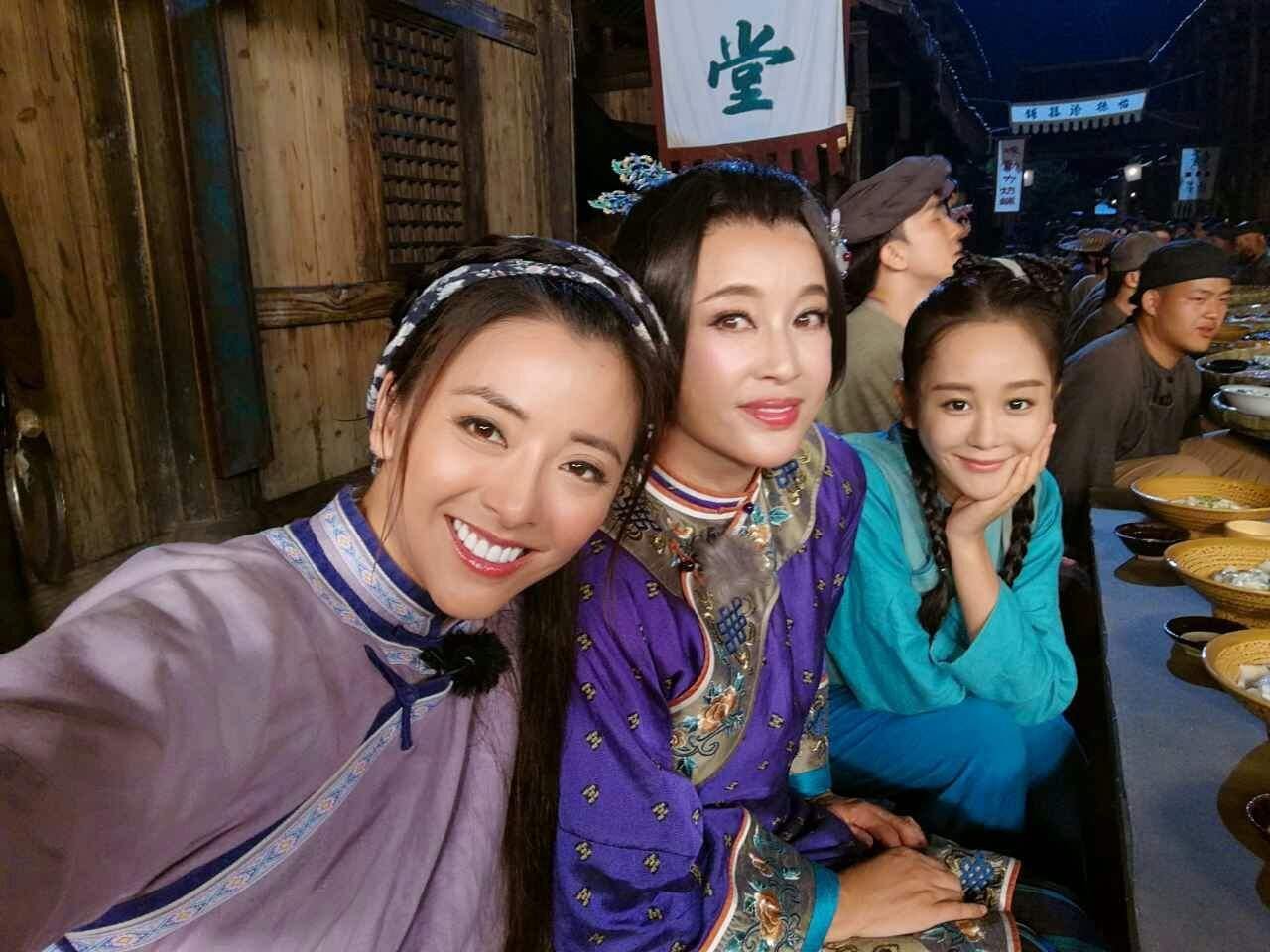 六十多岁的刘晓庆为什么看起来一点也不像这个年纪的？