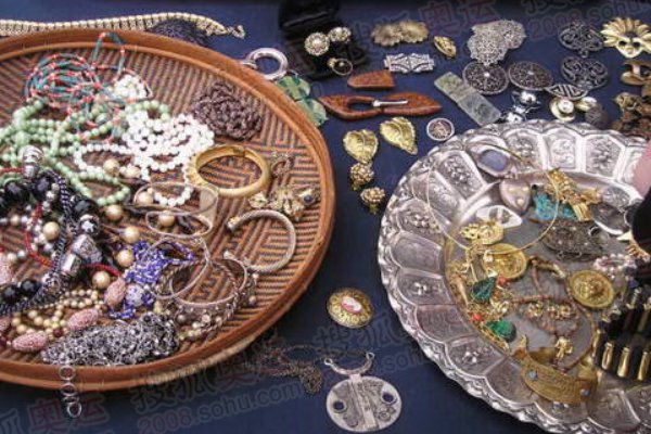 配饰都包括什么?