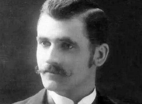 世界上第一个发明作业的人是谁?