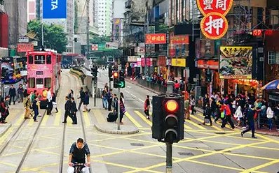 香港一共有多少人?