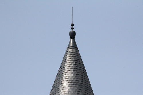 物理学中避雷针是什么物理原理，详细说明