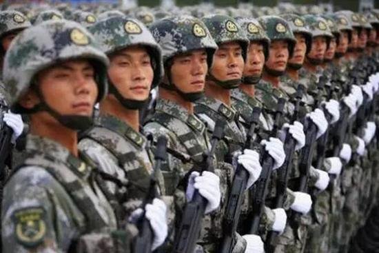 一个排多少人，一个连多少人，一个营多少人，一个团多少人，一个旅多少人，一个师多少人，谢谢一定采纳。