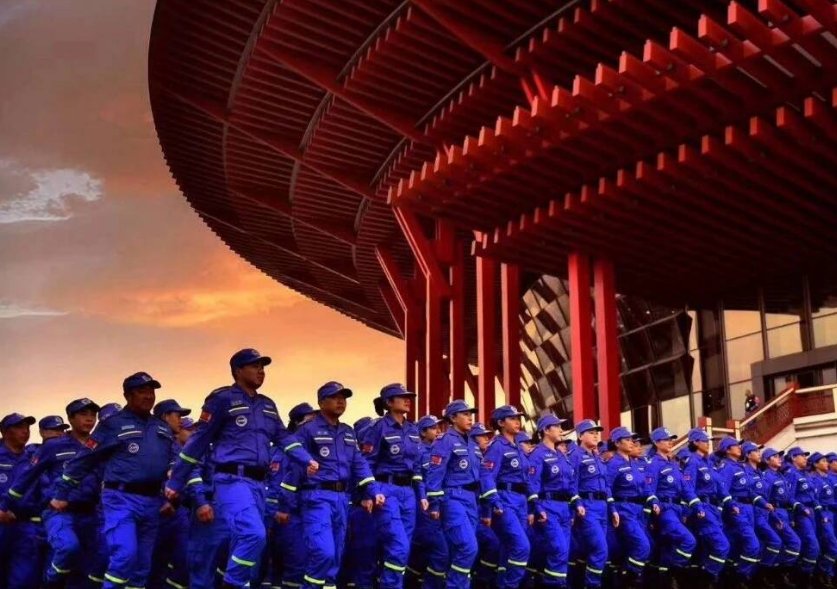 蓝天救援队是一个什么样的组织？