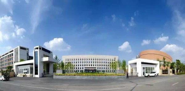 库尔勒有哪些高中、分数线又大概是多少？