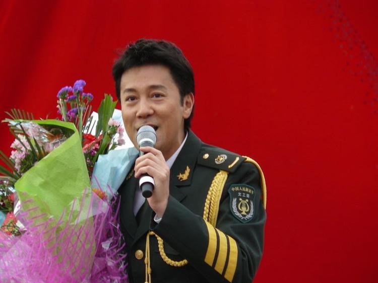 百度蔡国庆的媳妇是谁