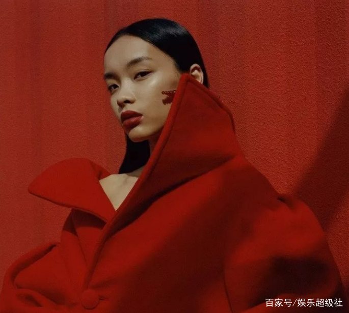 李佳琦承认刘伯辛是亲妹,难怪刘柏辛资源这么好,什么原因让兄妹不同姓呢?