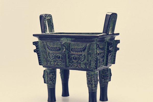 钟鸣鼎食是什么意思?吃饭的时候为何要鸣钟?