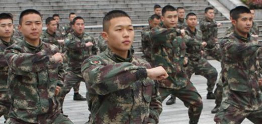 一期士官是几年？