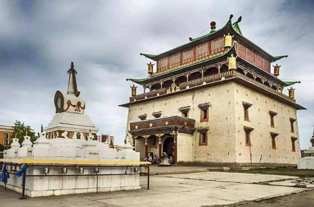 中国的蒙古族,你想去蒙古国生活吗?