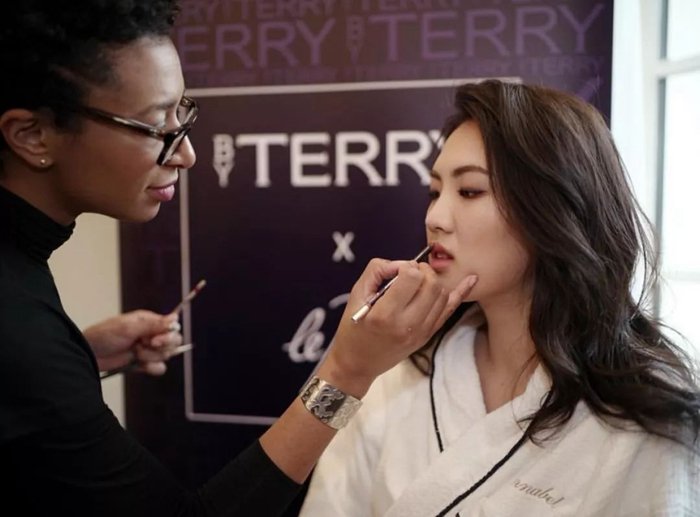 任正非太厉害,他的前妻都是谁?