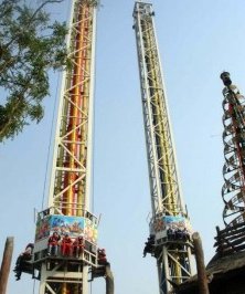 谁有北京欢乐谷的游玩地图!