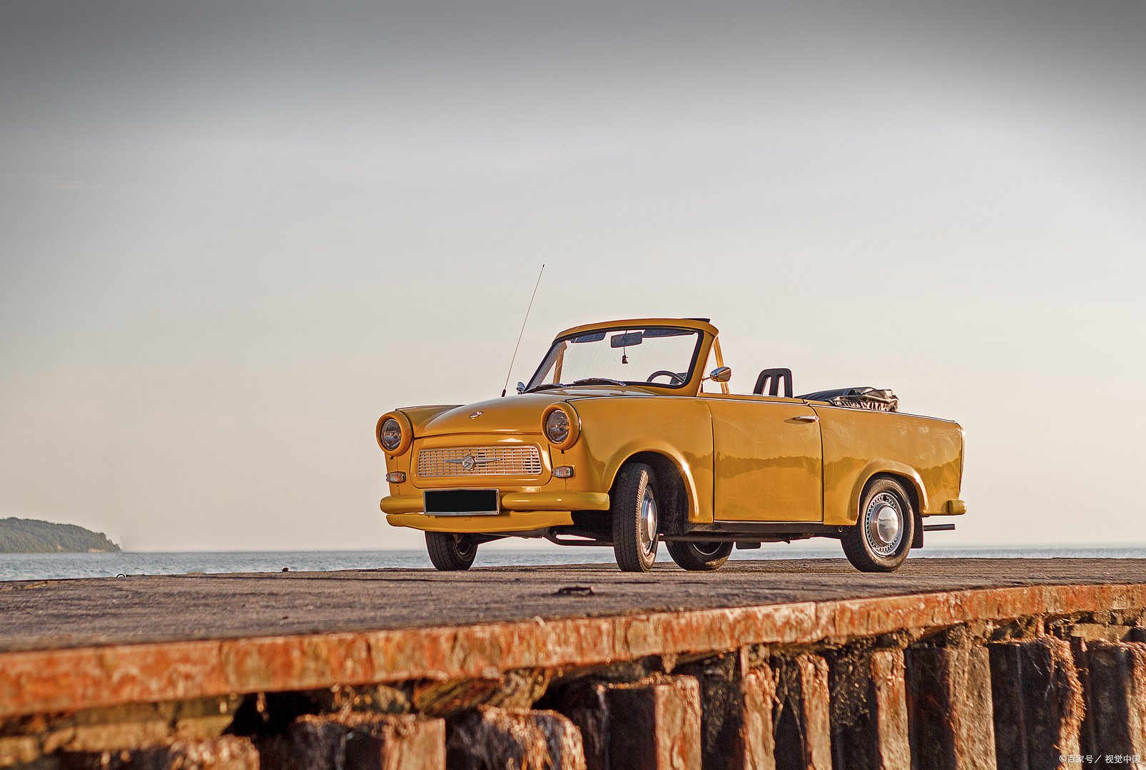 汽车防尘罩该选购什么材质的?